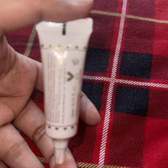 F.A.R.A.H Smooth Focus Face Primer NEW - Picture 3 of 4